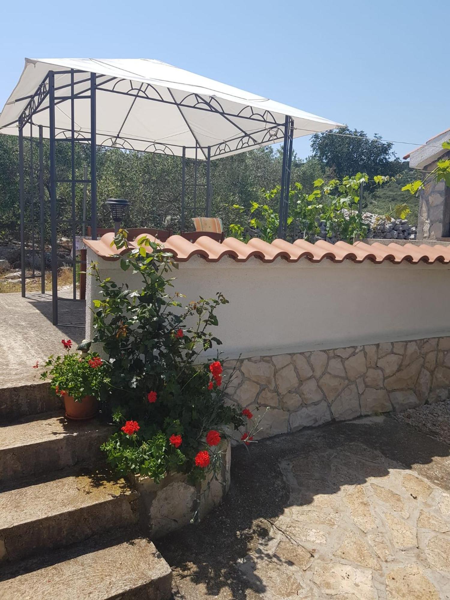Holiday Home Nada Sali Ngoại thất bức ảnh