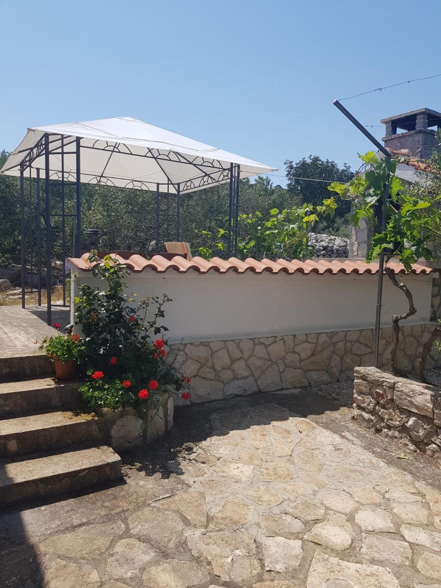 Holiday Home Nada Sali Ngoại thất bức ảnh