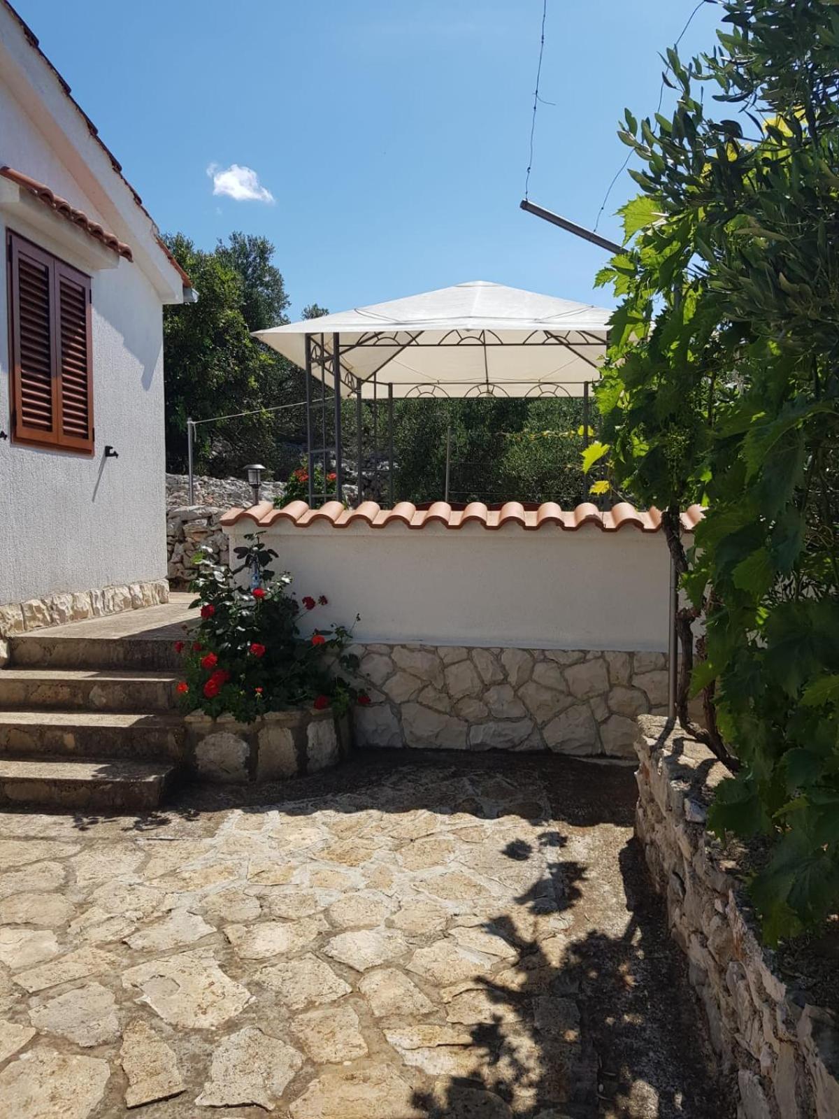 Holiday Home Nada Sali Ngoại thất bức ảnh