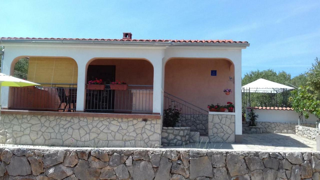 Holiday Home Nada Sali Ngoại thất bức ảnh